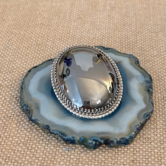 Vintage Whiting & Davis Signed Hematite Brooch - Picture 4 of 13